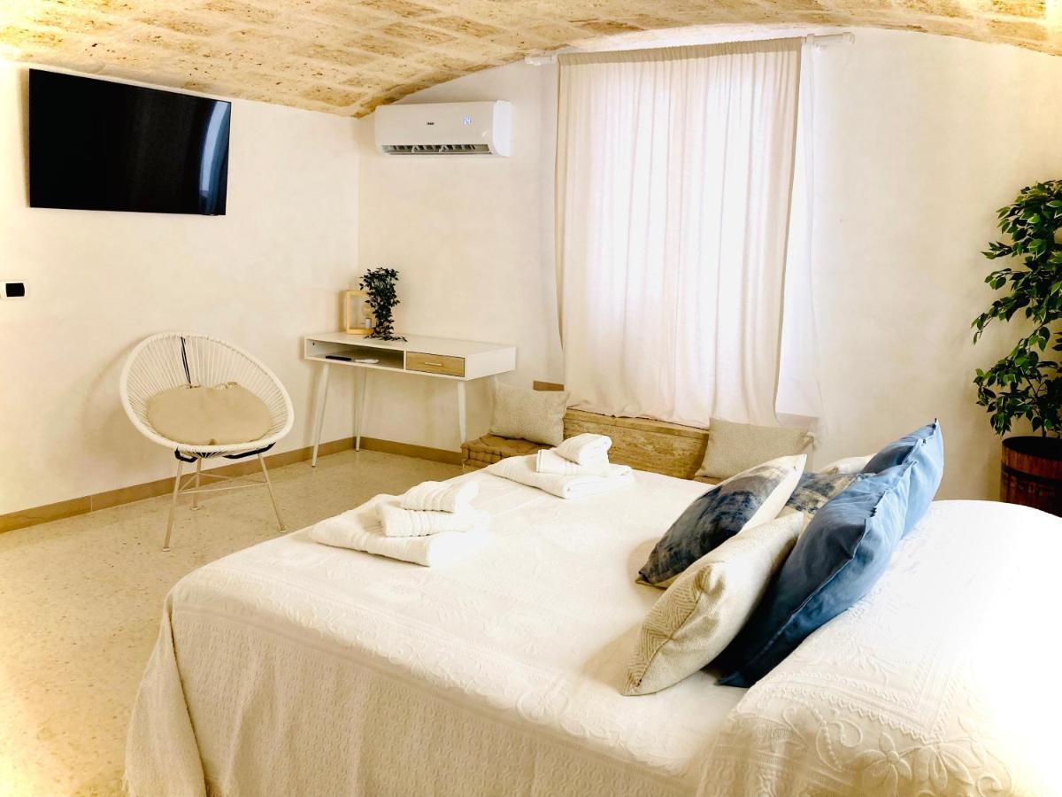 Antigua Lux Apartment โมโนโปลี ภายนอก รูปภาพ